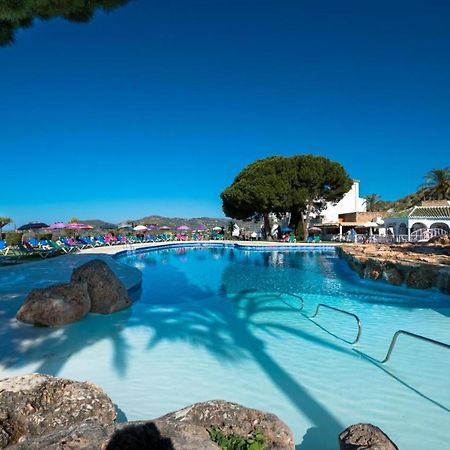 Lovely 2 Bedroom In Capuchinos, San Juan De Capistrano, Nerja Kültér fotó